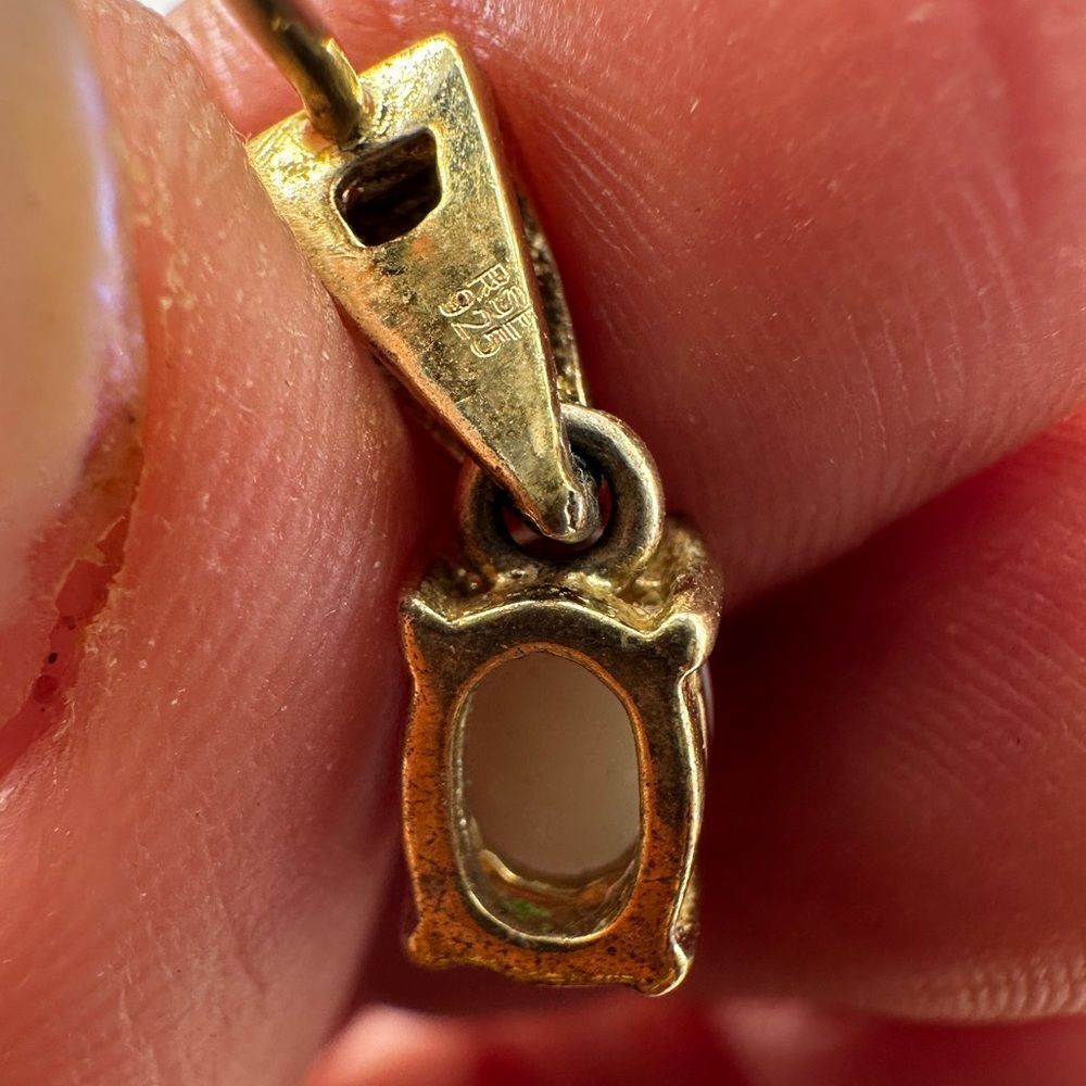 Vintage 5x7mm Opal Cabochon, goldā overā925 stud earrings! - Picture 9 of 11